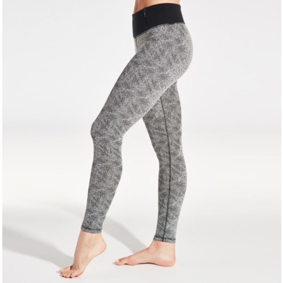 Calia textured legging - Picture 6 of 8